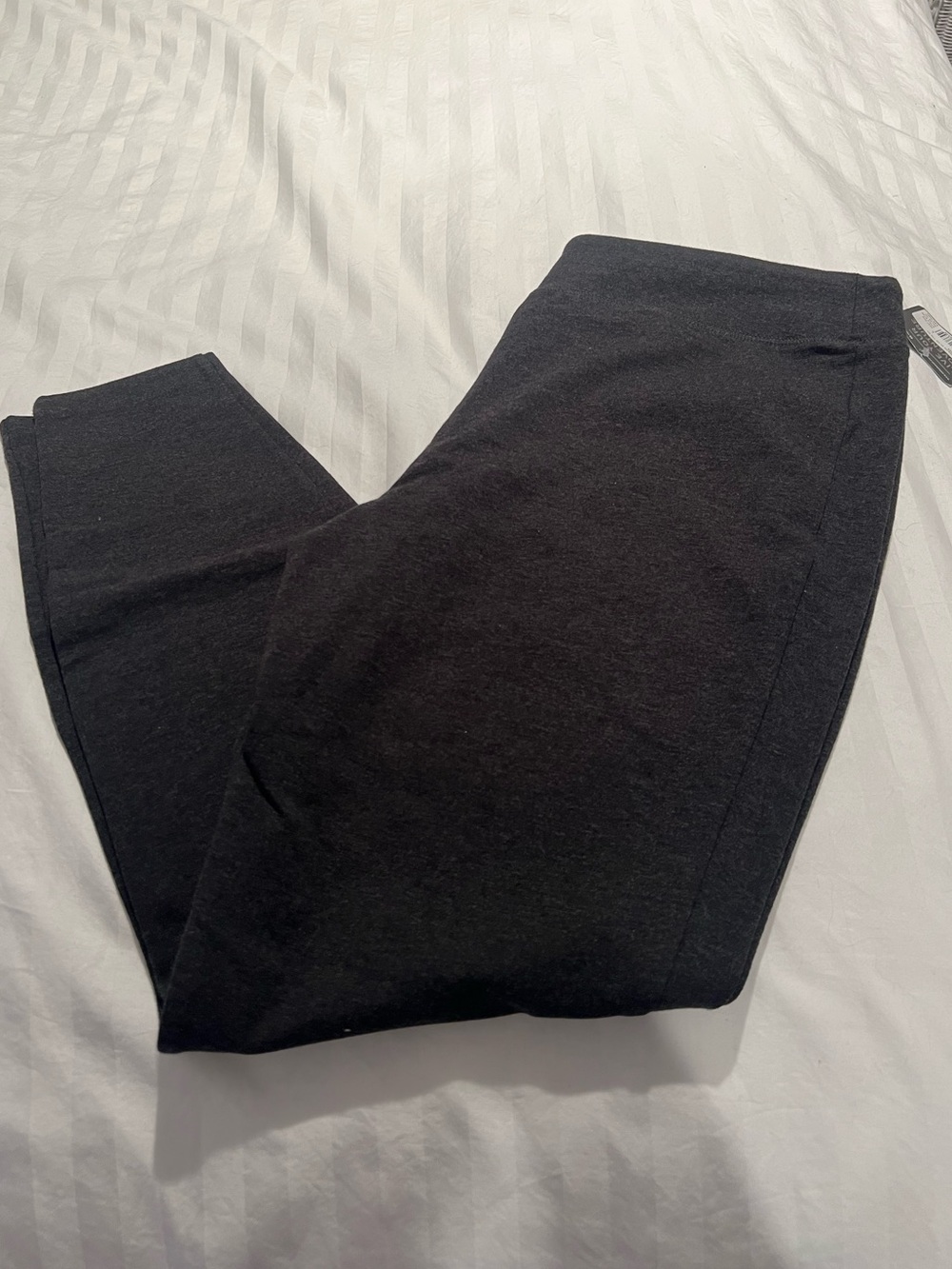 NWT Eddie Bauer Charcoal Gray Leggings
